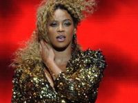 Beyonce a innebunit 170.000 de fani la festivalul Glastonbury