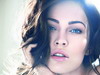 Megan Fox afiseaza o imagine impecabila pentru Armani - FOTO