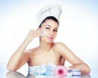 Punct ochit, punct lovit: cum sa scapi rapid de cosuri, puncte negre si excesul de sebum