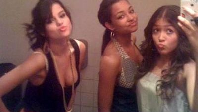 Uite ce-si arata Selena Gomez, iubita lui Justin Bieber, pe Twitter!