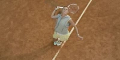 Cea mai SEXY reclama a ANULUI:</span> Caroline Wozniacki si Katy Perry au filmat impreuna intr-un spot FATAL