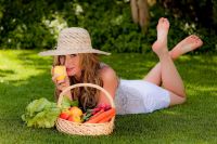 Esti adepta dietelor pe baza de fructe? Afla ce poti pati