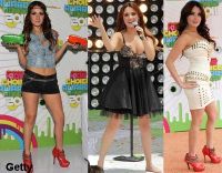 Dulce Maria a schimbat trei tinute la Kids Choice Awards Mexico 2011 - FOTO