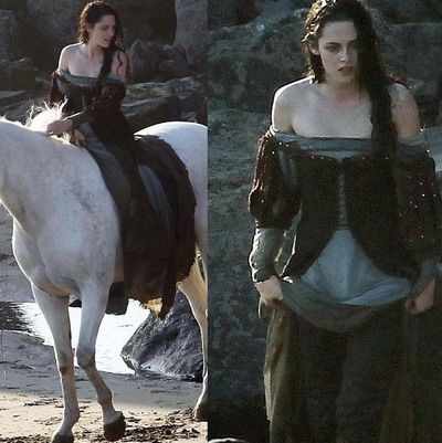 Kristen Stewart isi arata rochia de Alba Ca Zapada din noul ei film Snow White and the Huntsman