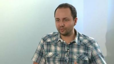 Ce-l facea pe Maruta  Happy in copilarie? Sotronul, guma Turbo si bomboanele cubaneze :) VIDEO