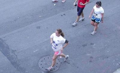 <span style="color: rgb(255, 0, 0);">CAZ INCREDIBIL:</span> O femeie a nascut la 7 ore dupa ce a alergat maratonul! Cine ii face concurenta: