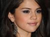 Selena Gomez, in pantaloni scurti la un eveniment monden – FOTO