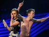 Cel mai socant moment la premiile MTV EMA 2011! Vezi gestul incredibil al unui barbat!