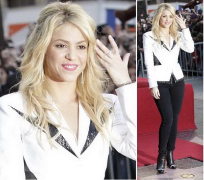 	Shakira, stearsa si intr-o tinuta modesta la primirea stelei de pe Walk of Fame VIDEO