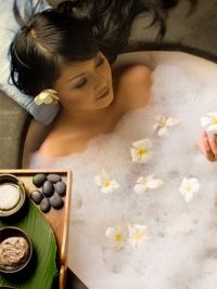 Idei de SPA la tine acasa - ca sa arati perfect in luna petrecerilor