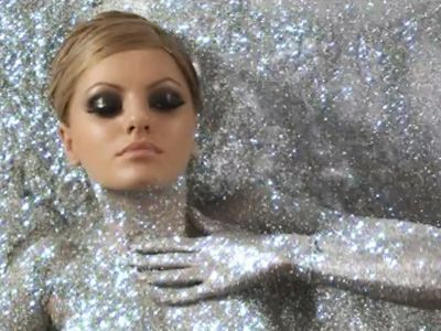 Alexandra Stan, "imbracata" doar in diamante in noul ei clip. Vezi aici "1.000.000"