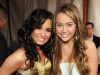 Demi Lovato si Miley Cyrus devin brutale cand se cearta intre ele - FOTO