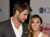 Miley Cyrus a facut senzatie la bratul lui Liam Hemsworth la People's Choice Awards – GALERIE FOTO