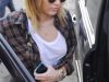 Miley Cyrus si-a uitat sutienul acasa cand a iesit la masa cu prietenii - FOTO