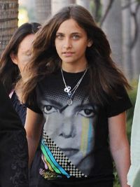 Paris Jackson da lectii de morala pe Twitter