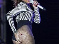 A spart toate recordurile. Cine e prima cantareata din lume cu 2 MILIARDE de vizualizari pe YouTube Vevo