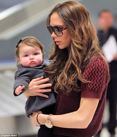 Poza zilei: Harper Seven Beckham, cea mai tanara fashionista in viata - GALERIE FOTO