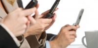Esti dependent de smartphone? Afla aici!