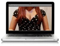 PITIPOANCA DE NET. Crezi ca te uiti la o roscata splendida, cu bust generos? DECOLTEUL care surprinde - FOTO
