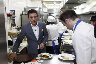 Nu l-ai vazut niciodata atat de enervat pe Chef Sorin! Cel mai calm jurat de la MasterChef isi iese din fire: VIDEO
