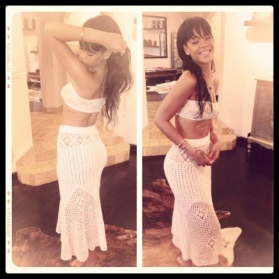 La restaurant, in sutien. Rihanna a iesit la cina mai mult dezbracata decat imbracata - FOTO