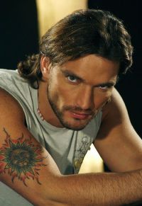 Afla de ce sufera Julian Gil - GALERIE FOTO