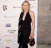 Sharon Stone, actrita care nu oboseste niciodata: la 54 de ani pregateste 6 filme si arata impecabil. Poza care demonstreaza de ce ramane un sex-simbol