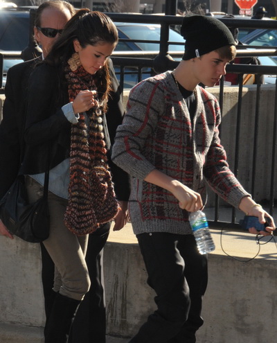 Selena si Justin lasa in aer zvonurile despre despartirea lor