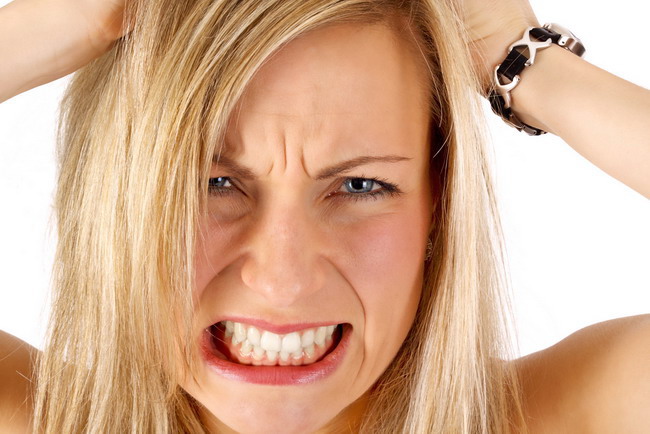 Esti pasiva, irascibila sau negativista? S-ar putea sa fii bolnava psihic!