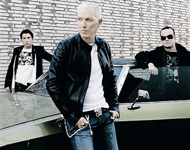 Scooter cere 10 litri de vodca si 24 de beri pentru concertul de la Bucuresti