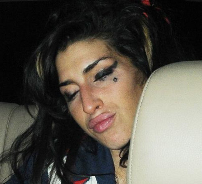 Amy Winehouse â€“ ametita si confuza! FOTO!