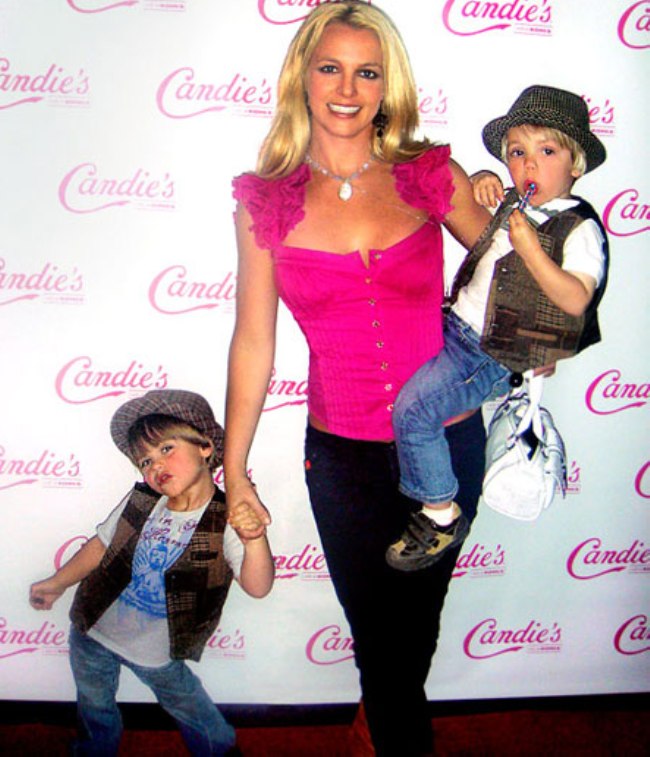 Britney - acuzata ca si-a batut copiii si ca le-a dat intentionat alimente la care erau alergici!