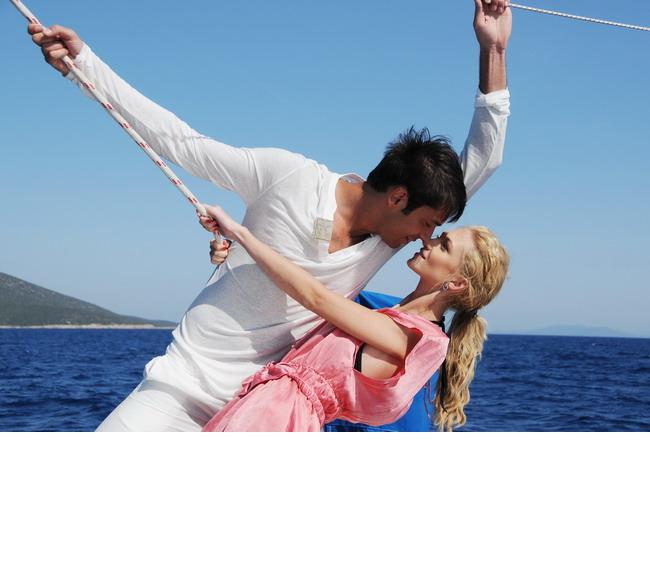 IUBIRE SI ONOARE - povestea telenovelei in care joaca Radu Valcan si Madalina Draghici FOTO!