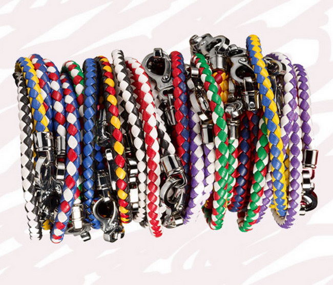 Esti o suporterita infocata a Campionatului Mondial de Fotbal? Accesorizeaza-te ca atare!