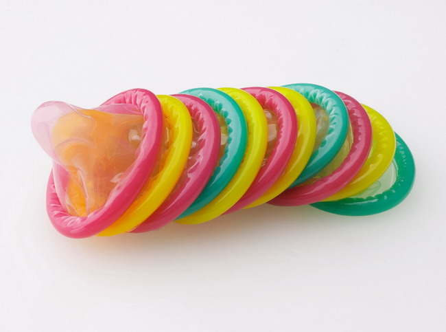 Prezervativele cu arome:  delicioase  pentru sex oral, dar periculoase pentru sanatate