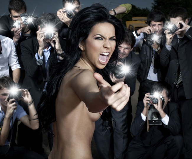 INNA: numarul fanilor ei de pe Facebook creste cu 5000-8000 pe zi!