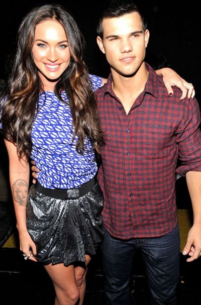 
	Megan Fox si Taylor Lautner - desemnati cei mai&nbsp; sexy actori la Teen Choice Awards! Vezi lista completa a castigatorilor! GALERIE FOTO
