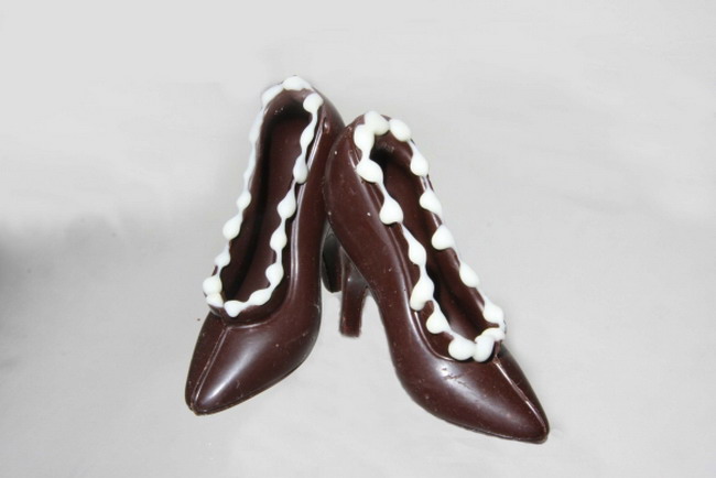 Colectii delicioase de pantofi si genti SUPER GALERIE FOTO