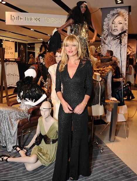 Iti place stilul vestimentar al lui Kate Moss? Acum te poti imbraca la fel ca ea!