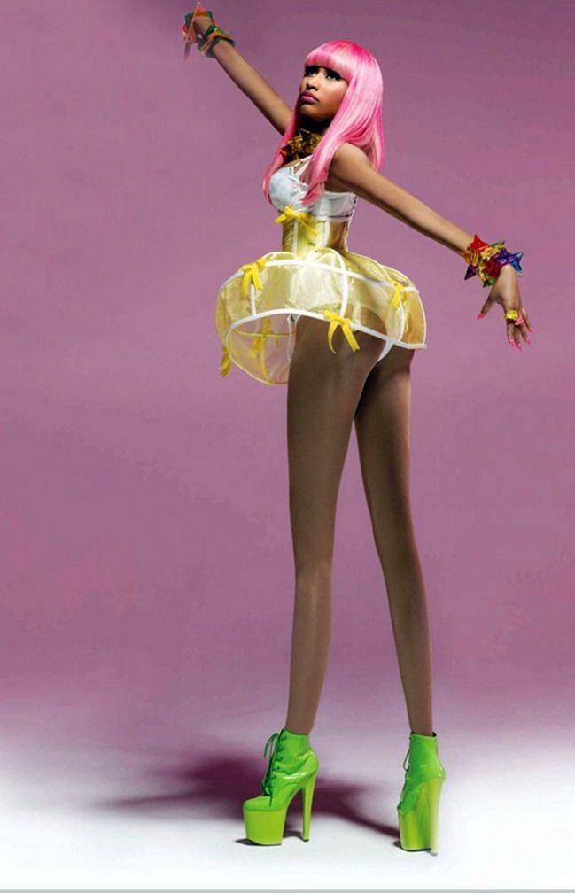 Nicki Minaj -  super sedinta foto, care ar face-o invidioasa si pe Lady Gaga! FOTO
