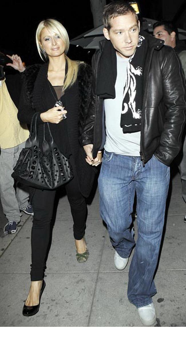 Paris Hilton: NO COMMENT!