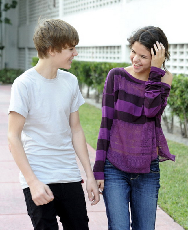 Justin Bieber si Selena Gomez, primele poze de cuplu? GALERIE FOTO
