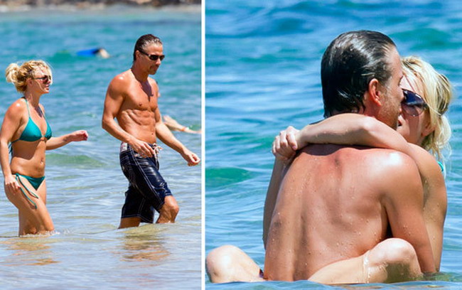 Britney Spears poarta verigheta. S-a logodit?