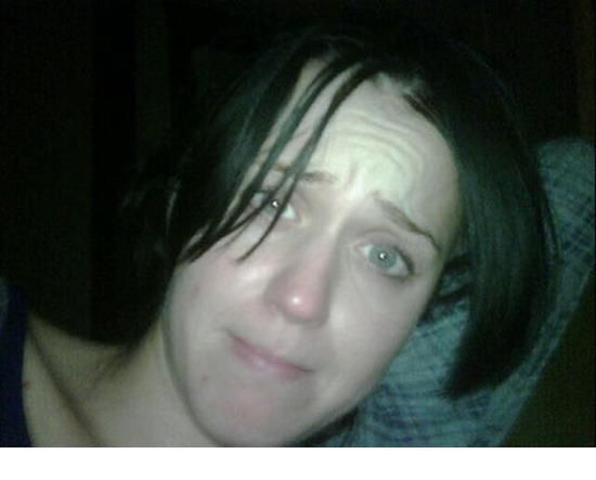 Cum arata Katy Perry de dimineata, fara machiaj? Oribil!