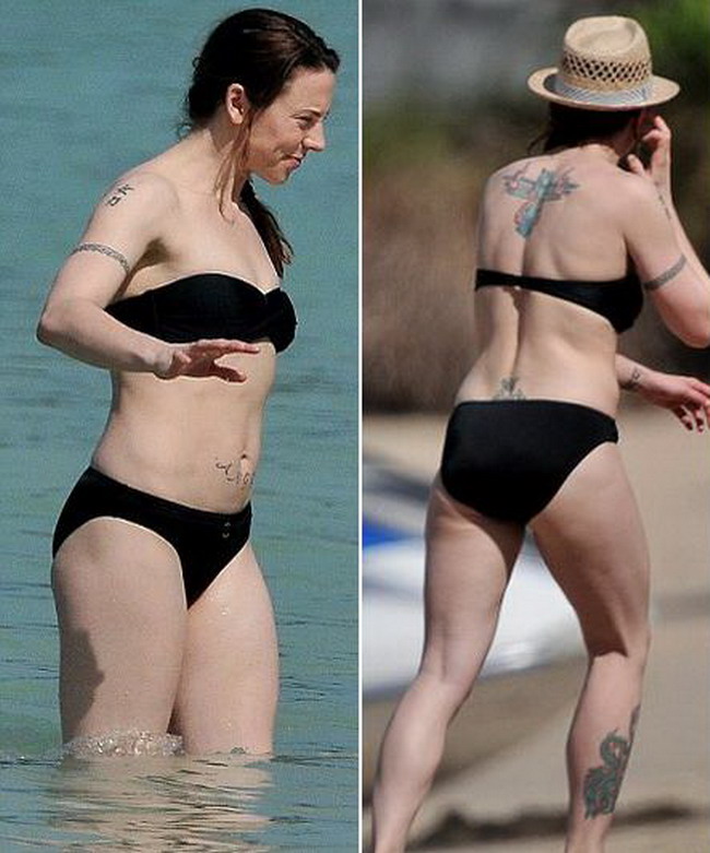 Sporty Spice nu mai e chiar atat de ...sporty! Iti place cum arata in costum de baie?