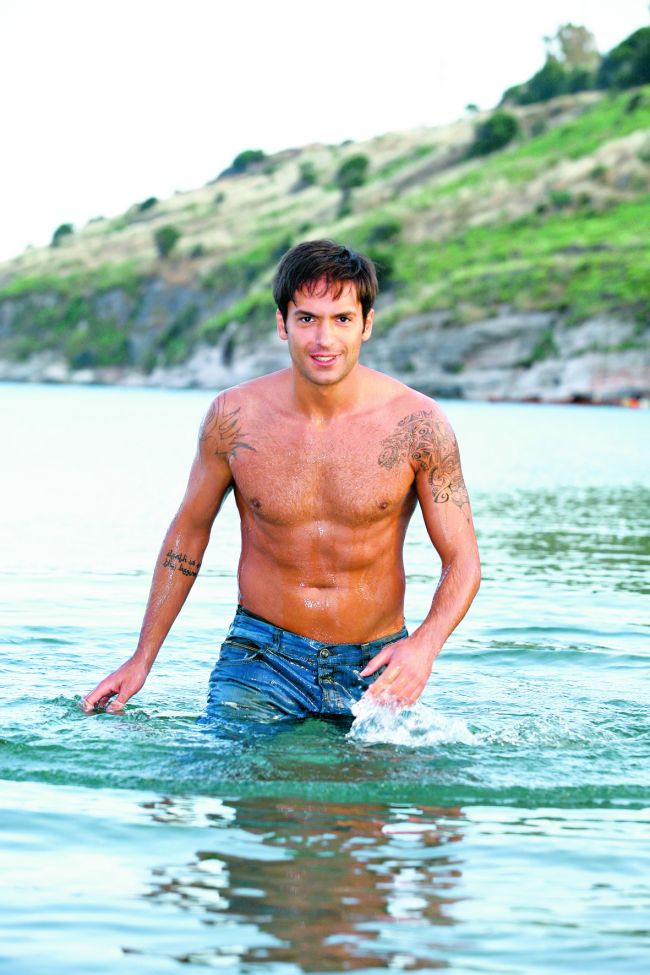 Radu Valcan implineste azi 34 de ani! Super galerie foto!