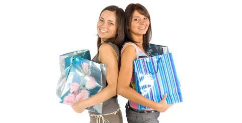Reduceri de martisor la sute de produse! Discounturile merg pana la 50%! Haine si incaltaminte de la 6 lei in sus!