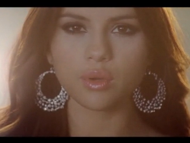 Vezi primele imagini din noul videoclip al Selenei Gomez  Who Says ! VIDEO PREVIEW