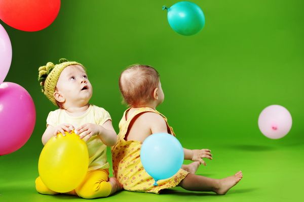 Vei naste gemeni? Bucurie dubla, griji duble