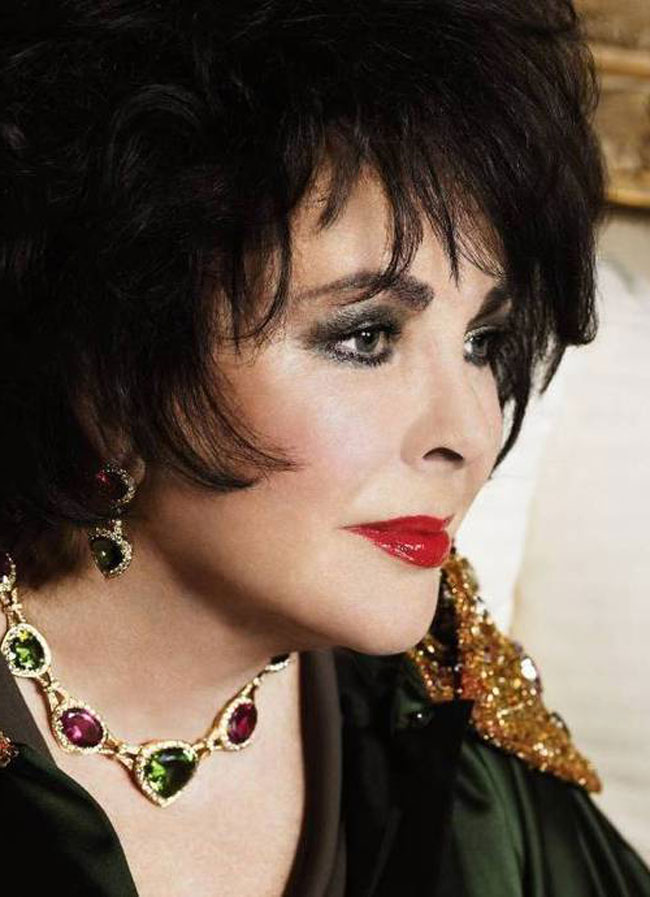 Elizabeth Taylor, regina diamantelor. Vezi cele mai spectaculoase bijuterii ale actritei